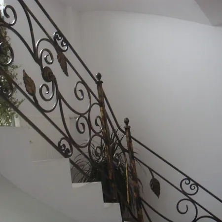 Apart-hotel Edera - Gazda Profesionista