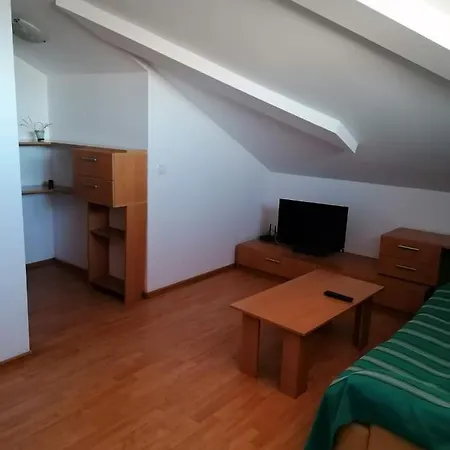 Aparthotel Edera - Gazda Profesionista 3*