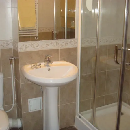 Lejlighedshotel Edera - Gazda Profesionista