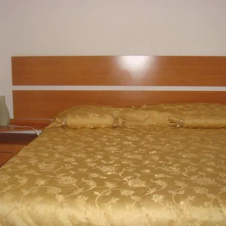 Edera - Gazda Profesionista Bukareszt