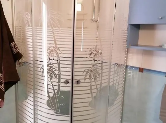 アパートホテル Edera - Gazda Profesionista ブカレスト